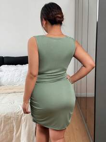 Napfluff CURVE Napfluff CURVE فستان نوم نسائي مقاس كبير كاجوال بلون موحد وياقة كول مطوية بتصميم بسيط، يمكن ارتداؤه كملابس خارجية - أخضر - مشاهدة 2