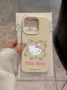 HELLO KITTY AND FRIENDS | SHEIN Hello Kitty 全角色與反派彩色貼紙拼貼印花皮革手機殼 防震防摔 全包覆保護殼 適用 iPhone 17 Pro Max 16 15 14 13 12 Pro Max Plus Y2K 復古美學 可愛少女風 Ins 高顏值手機殼 - 彩色 - 查看 6