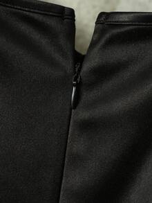 GlowEve Vestido corto elegante y ajustado sin mangas con tirantes finos sexy para mujer, decorado con ribete de encaje con volantes, adecuado para uso diario, vacaciones, Y2K, primavera/verano, vuelta al colegio, citas, fiestas, playa, negocios y otras ocasiones, vestido negro, atuendo para temporada de graduación, ropa casual versátil de moda, atuendo profesional de maestra urbana - Negro - Ver 3