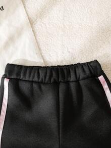 SHEIN 2件組女嬰春/秋季黑粉對比甜美運動風蝴蝶結裝飾連帽拉鍊外套 & 束口長褲套裝，寬鬆舒適版型，適合日常出遊、學校活動、戶外玩耍、家庭聚會、拍照 - 黑色 - 查看 8