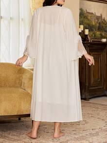 PalaceNights Elegant Plus Size 2 Pieces Set Robe + Camisole, Comfortable Home & Outdoor Wear Pajamas - White - View 2
