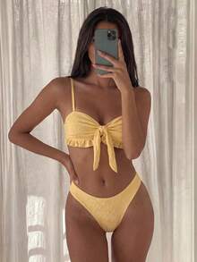 Bonvoyette 女款春夏秋海灘度假休閒優雅海邊溫泉時尚新款性感修身露背可愛荷葉邊紋理抹胸肩帶兩穿泳衣套裝 - 黃色 - 查看 4