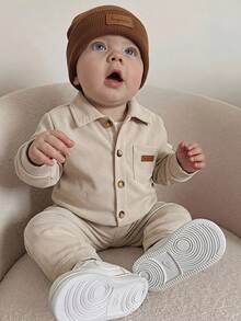 SHEIN Playful Pals 男嬰鈕扣翻領長袖襯衫外套，附翻蓋口袋，適合上學、休閒、度假、運動、日常穿著，秋季款，6M-3T，兒童服飾，幼童服飾，嬰兒服飾，幼童外套，幼童上衣 - 杏色 - 查看 6