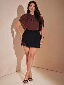 SHEIN BAE CURVE 大尺碼女款夏季純黑色低腰高開衩蕾絲拼接裙，性感 70 年代優雅百搭派對電音之夜約會雞尾酒裙 - 黑色 - 查看 4