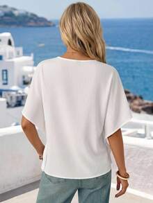 SHEIN LUNE Blusa de manga murciélago con botón delantero unicolor - Blanco - Ver 2