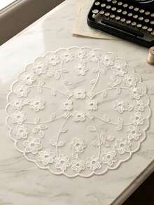 Cirelle 1件装刺绣小花餐垫，防滑静音托盘，精致花卉刺绣，底部防滑，静音设计，圆形，多种颜色可选，可重复使用，兼具装饰性和实用性，是家庭餐桌、厨房台面、咖啡桌、派对、野餐、房间装饰的理想之选，也是节日礼物、派对礼品、情人节礼物的完美之选，适合成人、男士、女士、家人和朋友使用。 - 彩色 - 查看 15