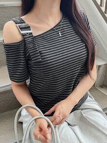 FRIFUL 女款夏季新款灰色不對稱領口露肩細肩帶休閒百搭T恤，適合外出與夜生活，可愛上衣 - 黑色 - 查看 5