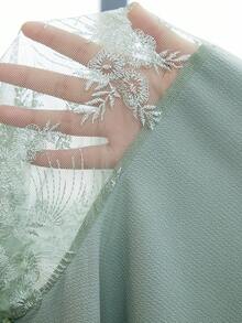 Reflora 大尺碼女款圓領拼接刺繡網紗3/4袖寬鬆優雅襯衫 - 綠色 - 查看 10