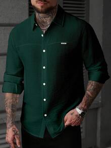 Manfinity CasualCool Men's Solid Color Single-Breasted Shirt, Structured Micro-Texture - Dark Green - View 4