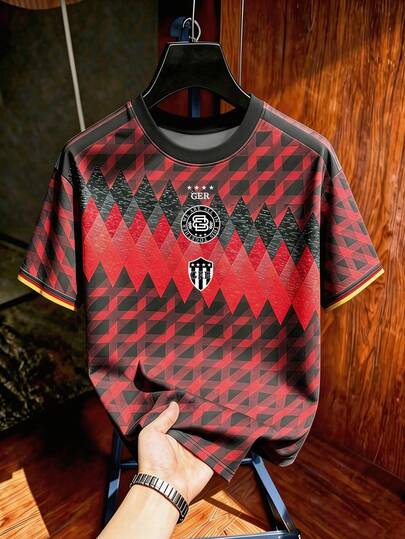 Aesthetic Post Áo thun jersey bóng đá nam tay ngắn in chữ và họa tiết hình học