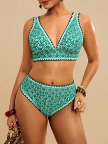 Travachic Plus Size Women Fuchsia Floral Print Swimwear Set - Green - View 2