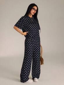 SHEIN PETITE 女款圓點印花時尚圓領短袖T恤與休閒長褲兩件套 - 黑色 - 查看 3