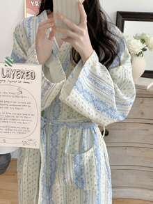 1件甜美復古花卉條紋女款輕量長袖浴袍，清新鄉村風居家服，四季適用 - 藍花 - 查看 3