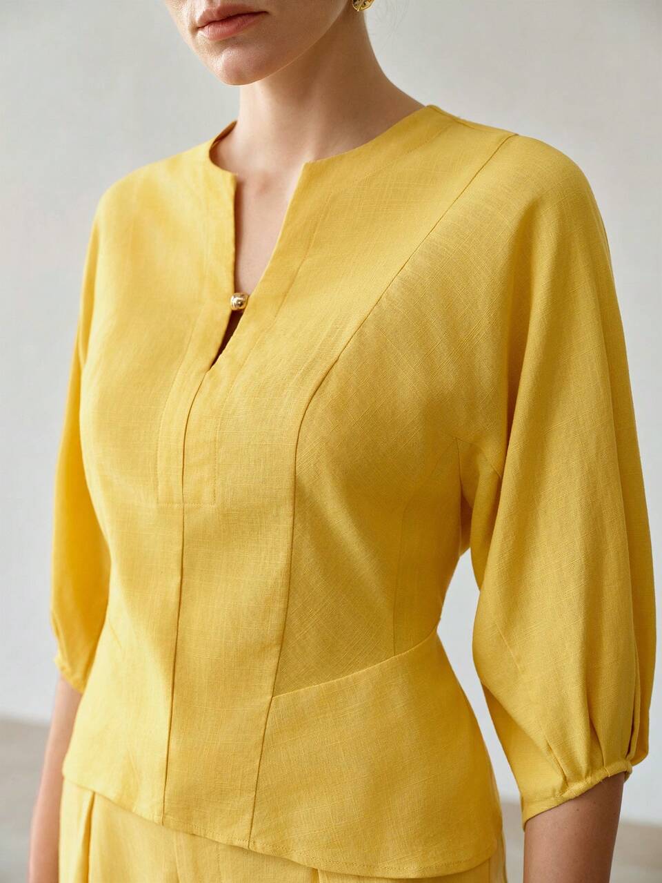WAIST-CINCHED 3/4 SLEEVE NOTCH COLLAR BLOUSE
