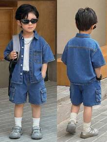 SHEIN Little Byeori 两件套男童蓝色牛仔宽松短袖衬衫和工装短裤套装 - 中等水洗藍 - 查看 1