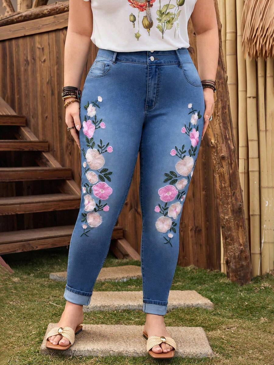 EMERY ROSE Plus Size Women's Casual Light Blue Embroidered Non-Stretch Denim Jeans - Medium Wash - View 1