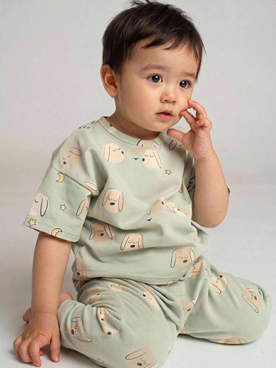 Cozy Pixies 男嬰睡衣居家套裝 寬鬆休閒版型 適合夏季 針織綠色小狗印花圖案 卡通可愛 春夏居家舒適 百搭休閒日常時尚 簡約百搭風 - 綠色 - 查看 1