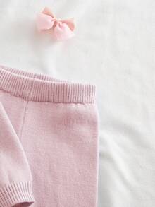 SHEIN Vintaside Kids 女童休閒公主娃娃風粉色花卉蝴蝶結尖擺高領針織毛衣＋寬腿褲兩件套，秋季穿搭 - 粉色 - 查看 10