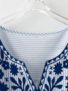 SHEIN CURVE+ Plus Size Women's Fashion Elegant Casual Safari Baby Blue Striped Base Floral Print Small V-Neck Short Sleeve Regular Fit Blouse Vacation Summer - Navy Blue - View 3