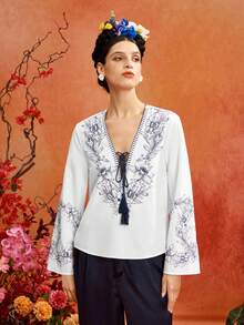 Glamance Frida Kahlo X SHEIN White And Blue Floral Tassel Tie Deep V Loose Blouse, Elegant Boho Mature Casual Sexy For Outings Brunch Vacation, Work, Office, Daily Wear, Summer - White - View 3