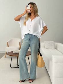 SHEIN LUNE Blusa de manga murciélago con botón delantero unicolor - Blanco - Ver 3