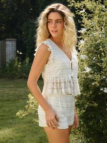 WESTFADE V Neck Tie Front Tiered Ruffle Peplum Lace Tank Top, Back To School, Female Country Look, Festival, Casual Cottage Fairycore Tropical White - White - View 4