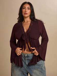 SHEIN BAE CURVE 大尺碼女款梅紫色喇叭袖網紗T恤，優雅上衣 - 紫色 - 查看 7