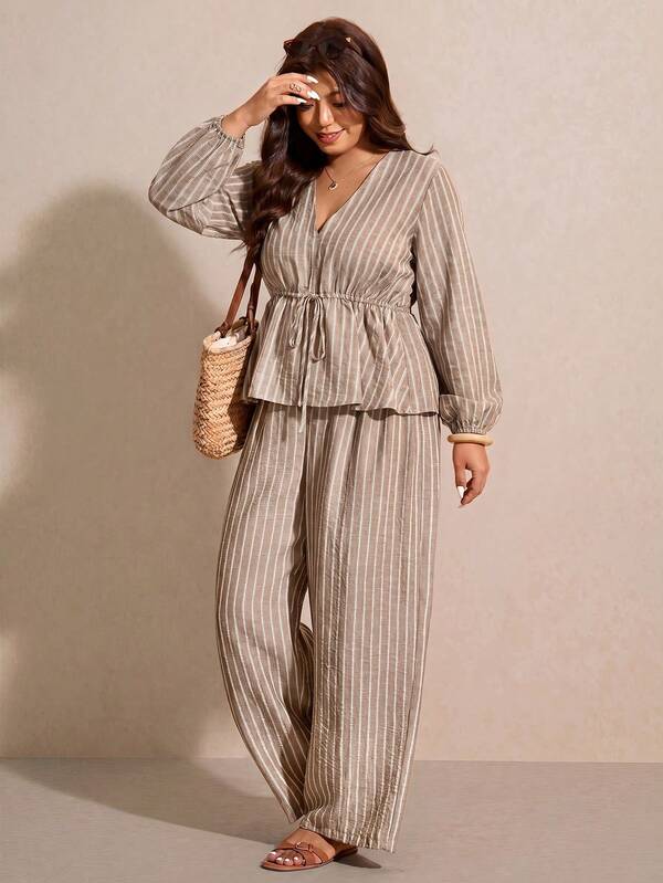 Elaquor Conjunto casual de 2 peças para mulher plus size com camisa e calças às riscas e cinto na cintura