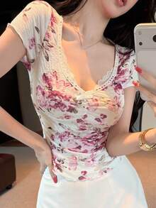 Joudiya 夏季歐美風修身顯瘦印花蕾絲上衣 極簡性感圓領百搭紫色女款T恤圖案短袖衫 - 紫色 - 查看 4
