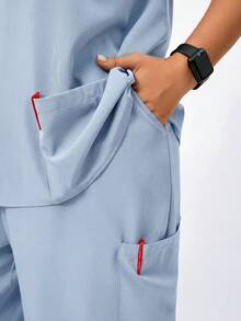 TaskEZ 女款大尺碼手術刷手服上衣與長褲寬鬆兩件套 - 淺藍色 - 查看 4