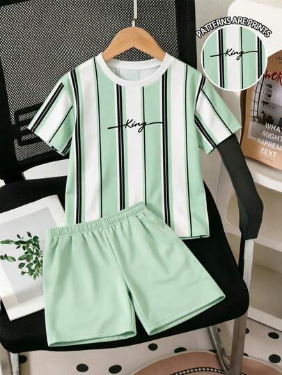 Young Boys 2-Piece Set, Simple Casual Contrast Color Macaron Color Scheme Striped Letter King Print Short Sleeve T-Shirt And Matching Shorts, Soft Outfit Suitable For Outings In Summer