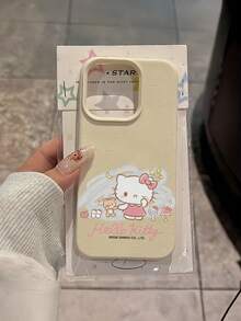 HELLO KITTY AND FRIENDS | SHEIN Hello Kitty 全角色與反派彩色貼紙拼貼印花皮革手機殼 防震防摔 全包覆保護殼 適用 iPhone 17 Pro Max 16 15 14 13 12 Pro Max Plus Y2K 復古美學 可愛少女風 Ins 高顏值手機殼 - 彩色 - 查看 6