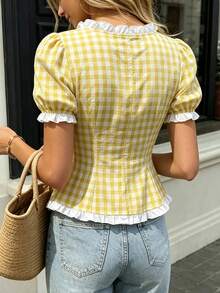 SHEIN PariChic Blusa de manga corta abullonada con cuello cuadrado y ribete con volantes, a cuadros amarillos y blancos - Amarillo - Ver 3