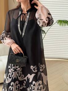 SHEIN Najma 優雅花卉印花V領珍珠飾邊拼接長袖燈籠袖內襯女款阿拉伯風洋裝 - 黑色 - 查看 3