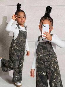 SHEIN 女童枝條印花牛仔吊帶褲 - 彩色 - 查看 1