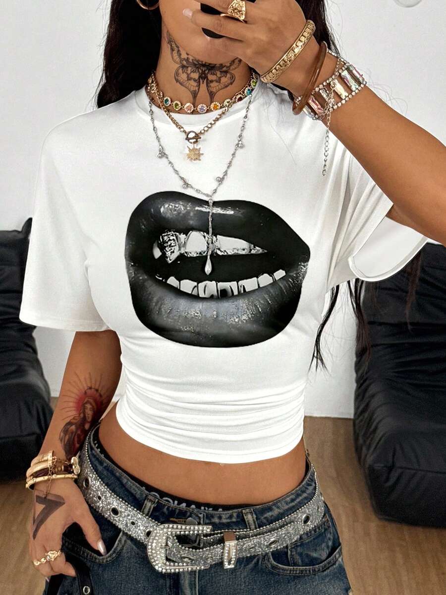 Coolane Camiseta de mujer de cuello redondo con estampado de labios, plisada, casual y versátil para uso diario - Blanco - Ver 1