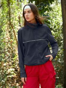 Exploreva Exploreva Women's Outdoor Casual Windbreaker Jacket - Black - View 4