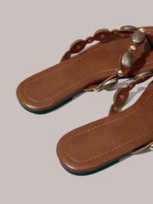Styleloop Chocolate-Colored Riveted Flip-Flops, Inlaid With Retro Gold Pyramid Decoration, Bold And Avant-Garde In Shape, Suitable For Holiday Style, Spring Str - Camel TS - View 4