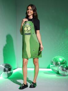 Rick and Morty X SHEIN 1 Buah Celemek Motif Kartun , Nyaman & Lembut, Penting untuk Dapur & Memanggang, Membersihkan, Hadiah, Cocok untuk Pria dan Wanita - Hijau - View 5