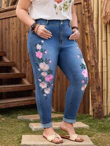 EMERY ROSE Plus Size Women's Casual Light Blue Embroidered Non-Stretch Denim Jeans - Medium Wash - View 4