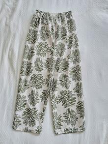 Napfluff CURVE Napfluff CURVE Casual Olive Green Broad Leaf Print Plus Size Lounge Pants - Olive Green - View 2