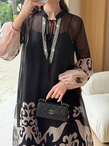 SHEIN Najma 優雅花卉印花V領珍珠飾邊拼接長袖燈籠袖內襯女款阿拉伯風洋裝 - 黑色 - 查看 5
