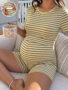 SHEIN Maternity Striped Colorblock Round Neck Short Sleeve Top And Adjustable Waist Shorts 2 Pieces Set - Yellow - View 12