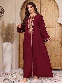Al Najma 大尺碼女款時尚度假刺繡阿拉伯傳統長洋裝 - 酒紅色 - 查看 8