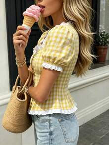 SHEIN PariChic Blusa de manga corta abullonada con cuello cuadrado y ribete con volantes, a cuadros amarillos y blancos - Amarillo - Ver 4