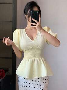 DAZY 夏秋款女式V領泡泡短袖收腰黃色紋理布料荷葉邊下擺寬鬆上衣 - 淡黃色 - 查看 9