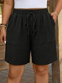 Comfylo Shorts de talla grande con textura, unicolor, cintura con cordón y bolsillos para vacaciones - Negro - Ver 3