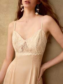 MOTF PREMIUM WOMEN'S SUMMER APRICOT COLOR CONTRAST LACE SEQUIN WAIST-CINCHING SPAGHETTI STRAP DRESS - Apricot - View 2