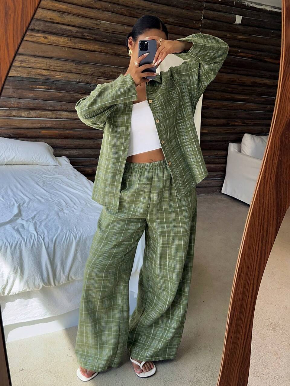 Dazy Plus Plaid Casual Loose Long Sleeve Top & Long Pants Pajama Set, Plus Size Women Green Sleepwear For Spring And Autumn