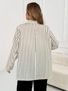 SHEIN CURVE+ 大尺碼女款條紋圖案翻領長袖休閒夾克，優雅通勤秋冬西裝外套 - 米色 - 查看 3